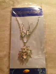 Necklace / Earring Set.
