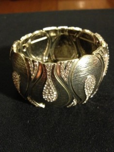 Unique Shape Metal / Stone 